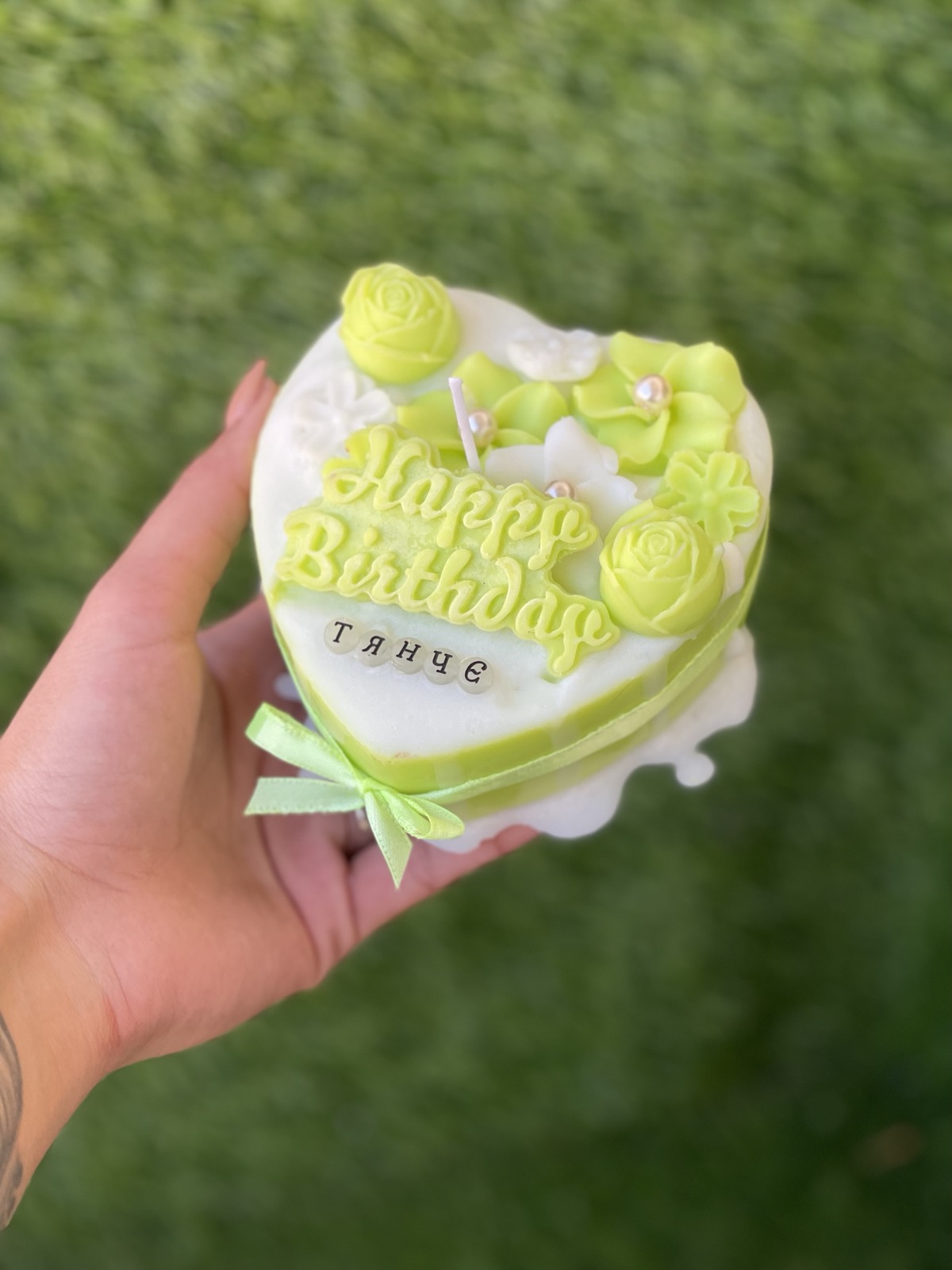 Персонализирана ароматна свещ „Lime Petal“ – ръчно изработен подарък | Ccandles Art