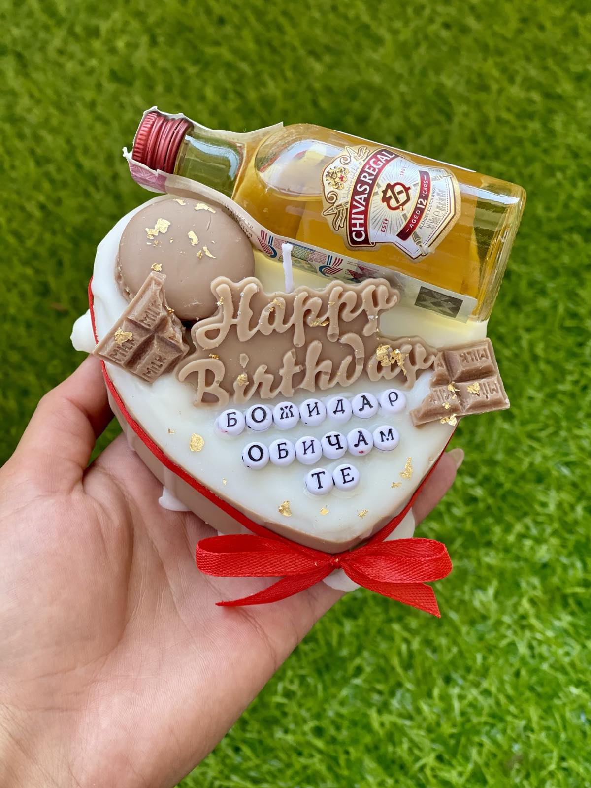 Персонализирана ароматна свещ сърце „Chivas regal“ – ръчна изработка | Ccandles Art
