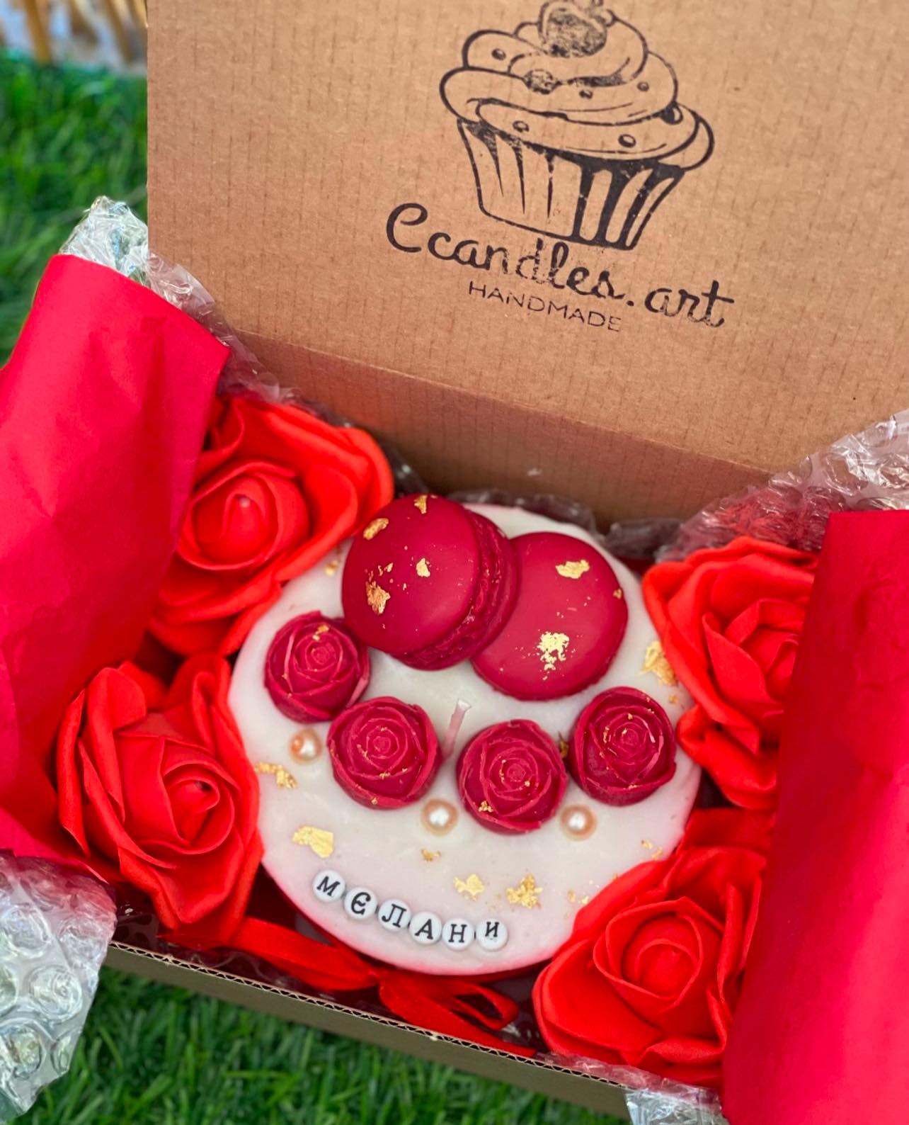 Персонализирана ароматна свещ „Red rose“ – ръчно изработен подарък | Ccandles Art