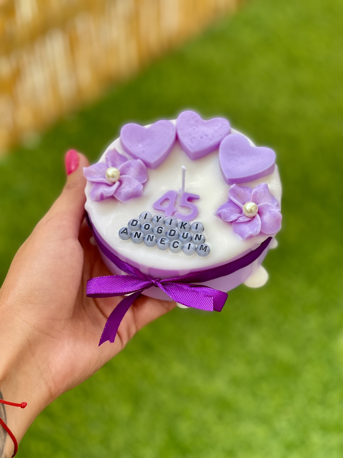 Персонализирана ароматна свещ „Lilac“ – ръчно изработен подарък | Ccandles Art