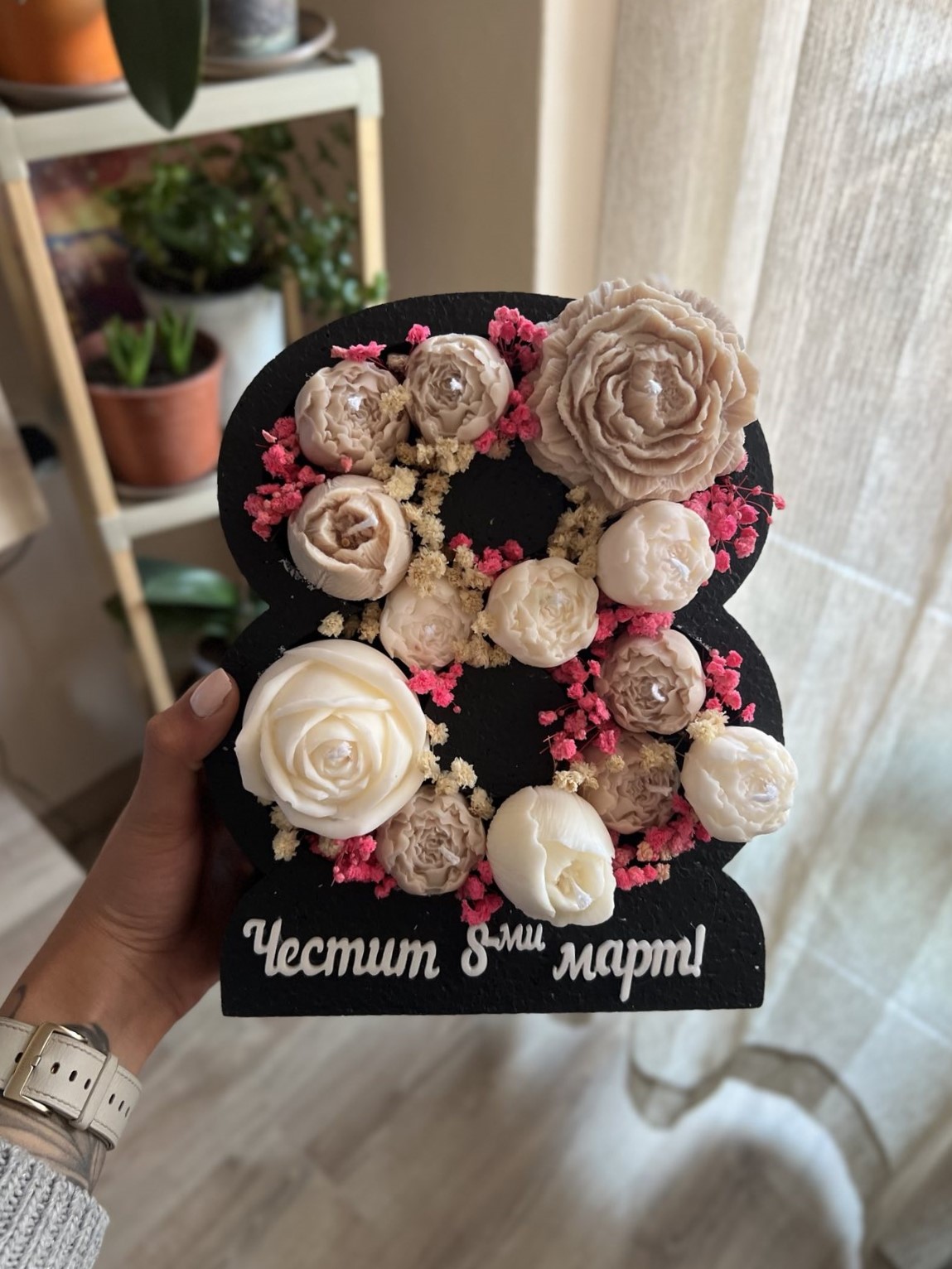Кутия с 13бр. свещи цветя – форма осмица | Ccandles Art