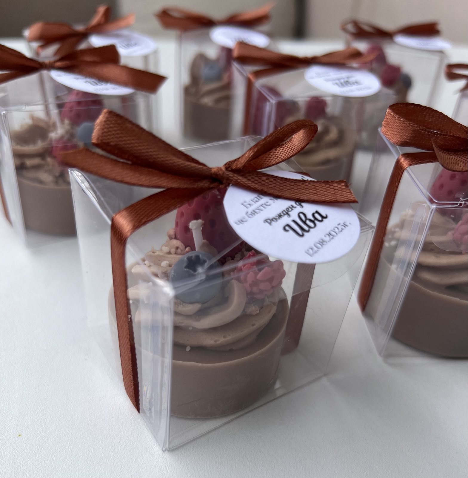Свещи „Petit Fours“  – подаръци за гости| Ccandles Art
